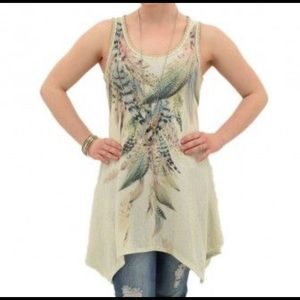 Vocal printed tunic with rhinestones.